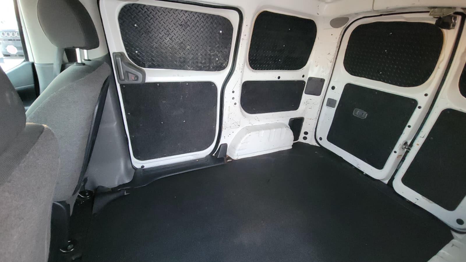 Nissan NV200 2017 - Image 6