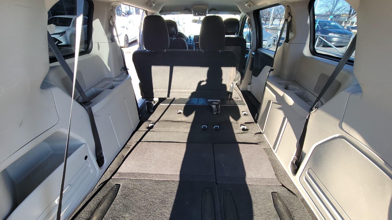 Dodge Grand Caravan 2016 - Image 9