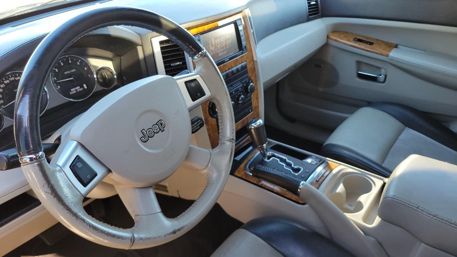 Jeep Grand Cherokee 2010 - Image 10