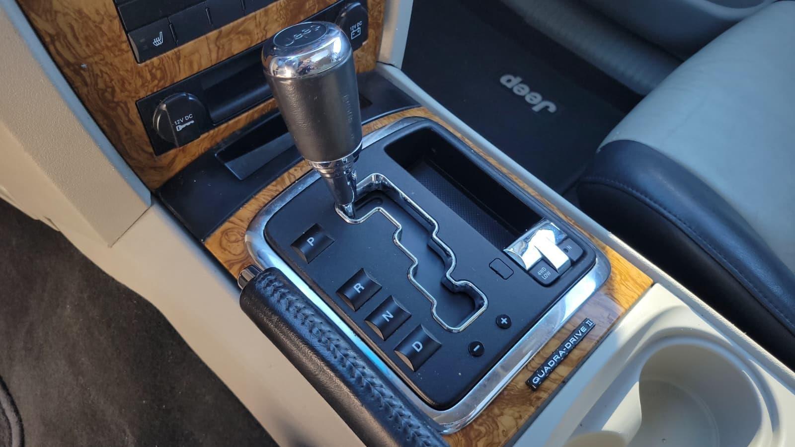 Jeep Grand Cherokee 2010 - Image 11