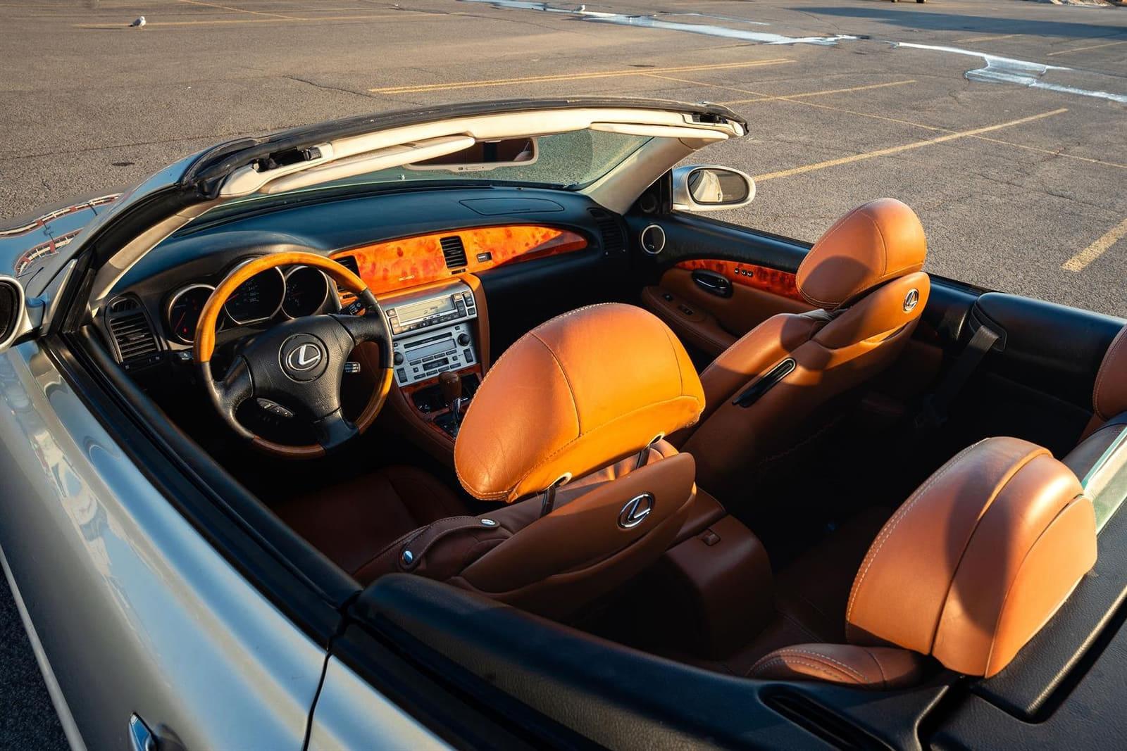 Lexus SC 430 2002 - Image 10