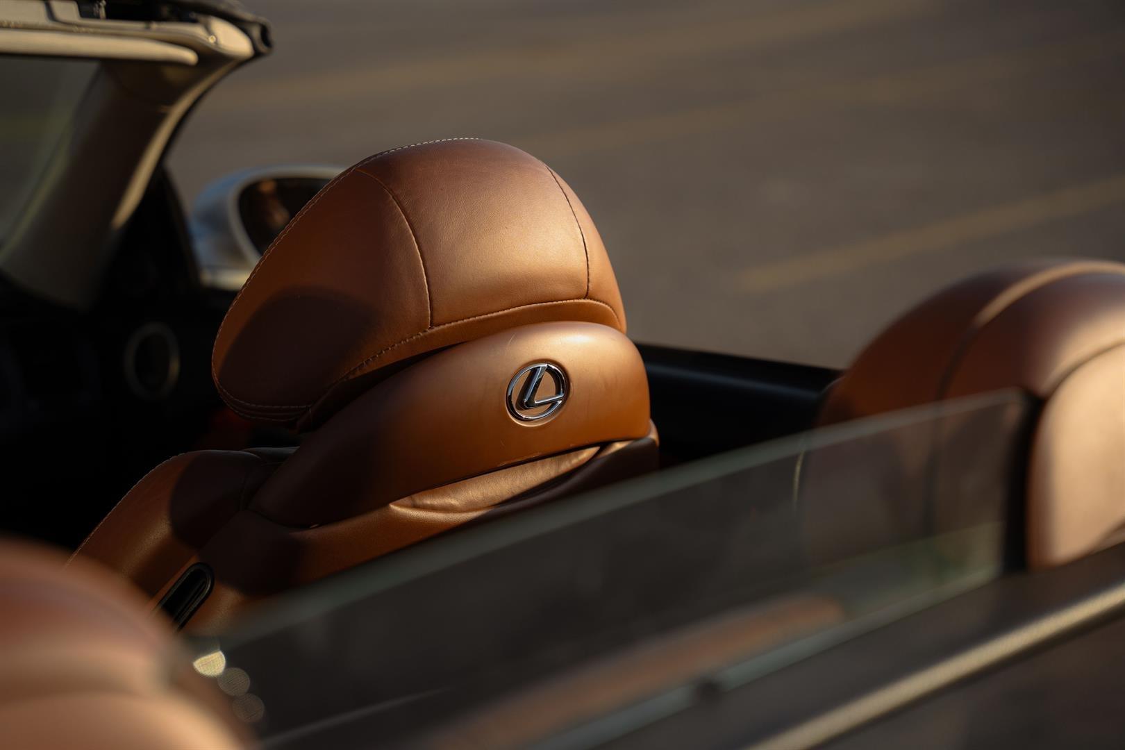 Lexus SC 430 2002 - Image 9