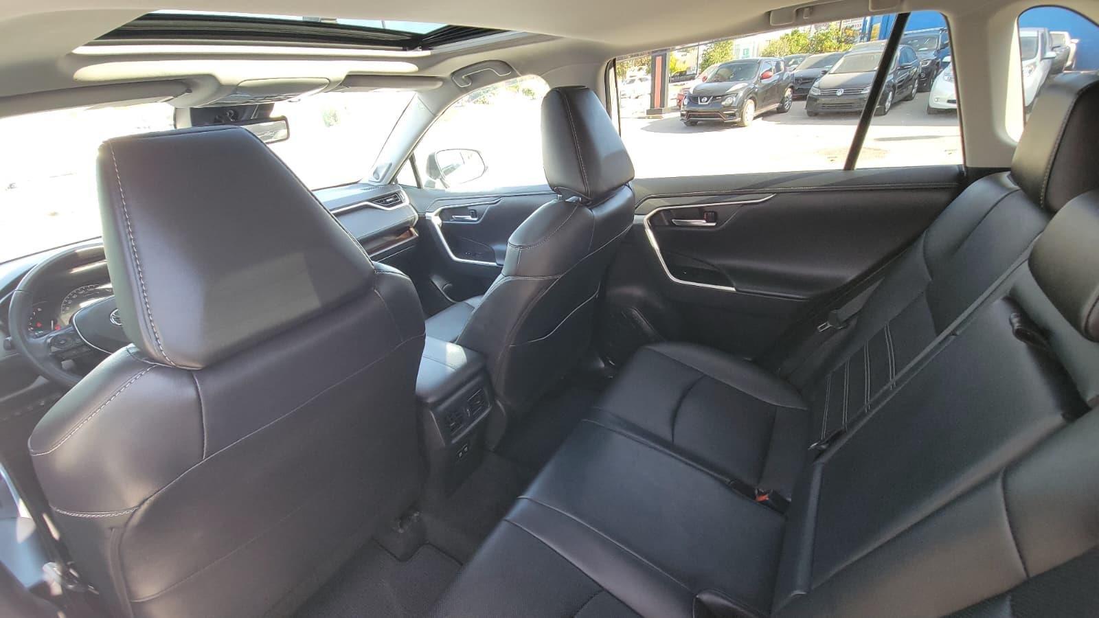 Toyota RAV4 2021 - Image 8