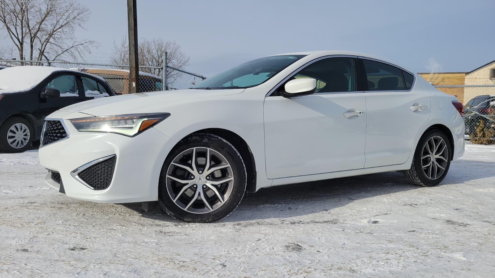 Acura ILX 2022 - Image 1