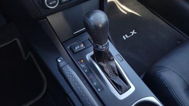 Acura ILX 2017 - Thumbnail 9