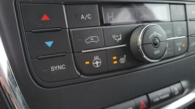 Chrysler Town - Country 2016 - Thumbnail 10