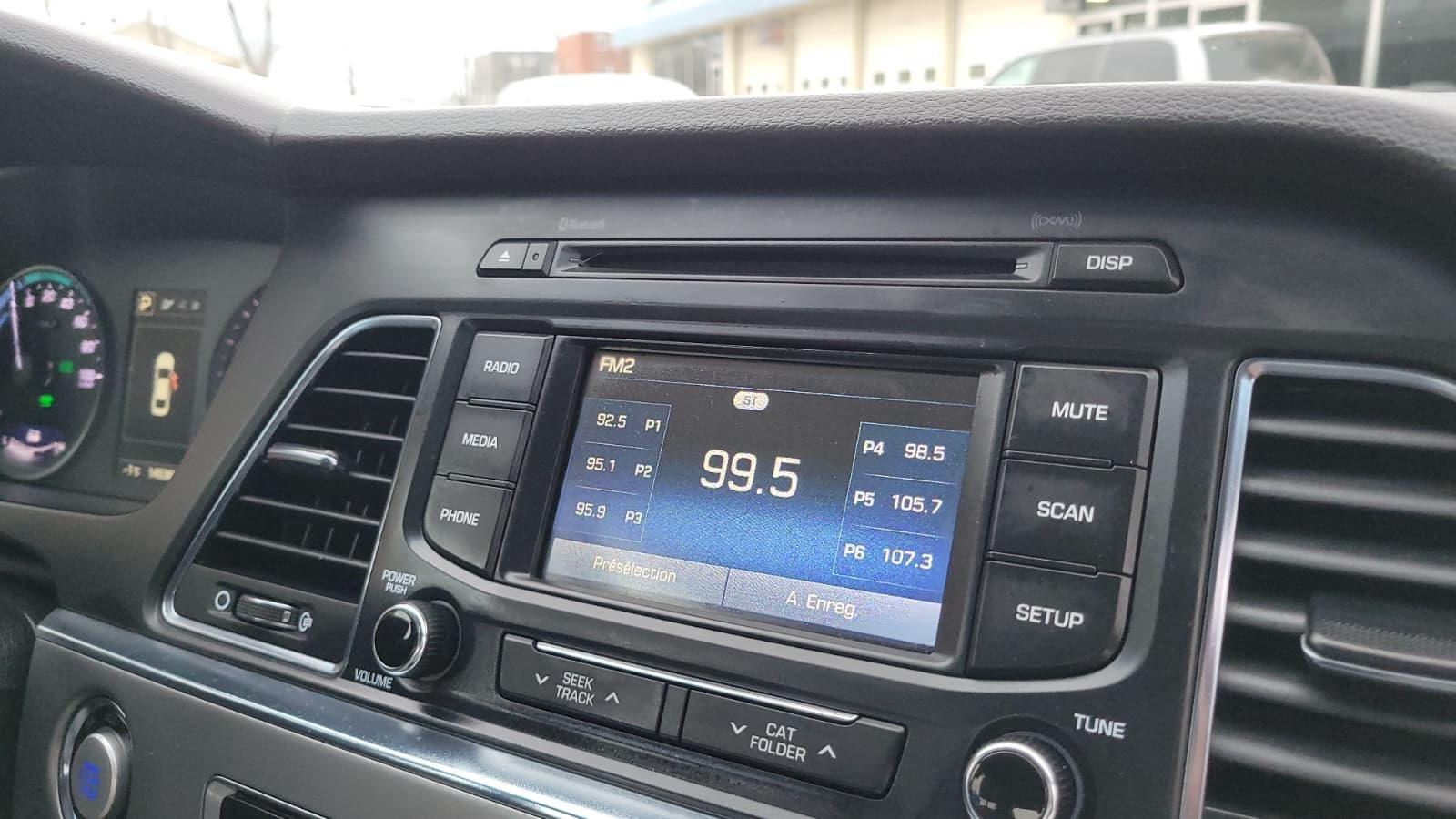 Hyundai Sonata Hybrid 2016 - Image 11