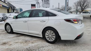 Hyundai Sonata Hybrid 2016 - Thumbnail 7