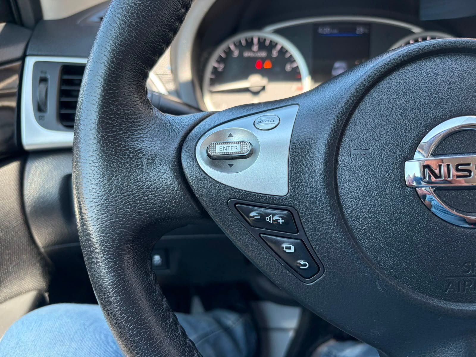Nissan Sentra 2019 - Image 14