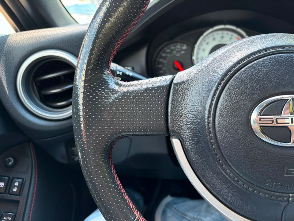 Scion FR-S 2016 - Image 9