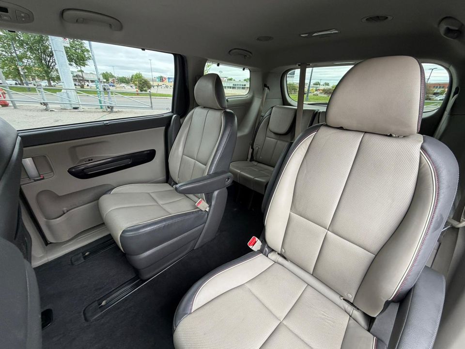 Kia Sedona 2018 - Image 8