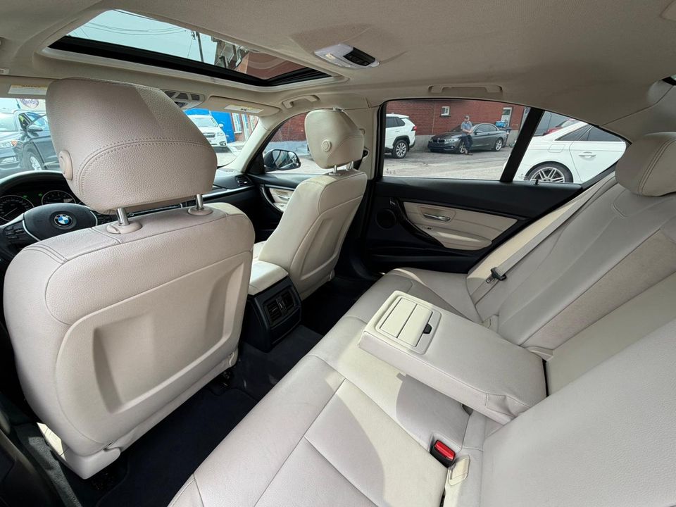 BMW 328i 2014 - Image 7