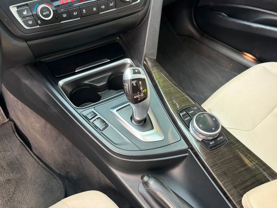 BMW 328i 2014 - Image 9