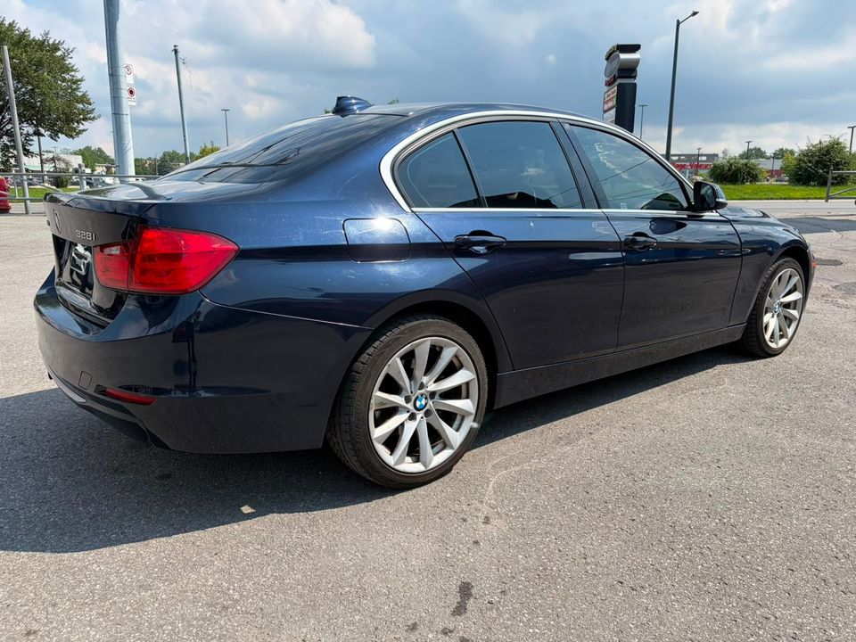 BMW 328i 2014 - Image 4