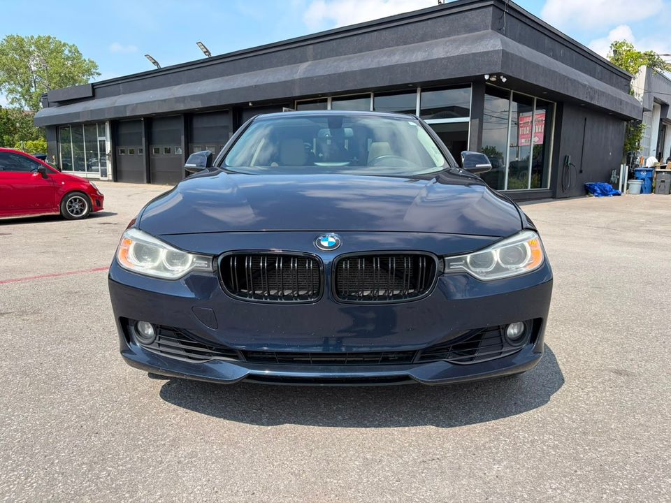 BMW 328i 2014 - Image 2