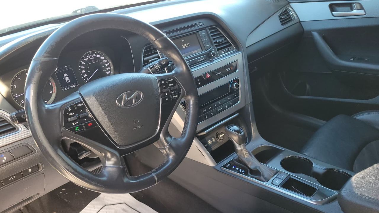 Hyundai Sonata 2017 - Image 8