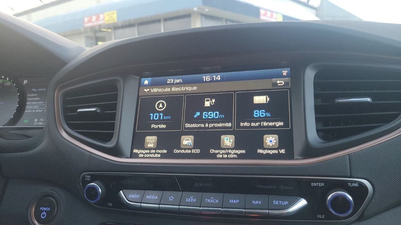 Hyundai Ioniq EV 2019 - Image 15