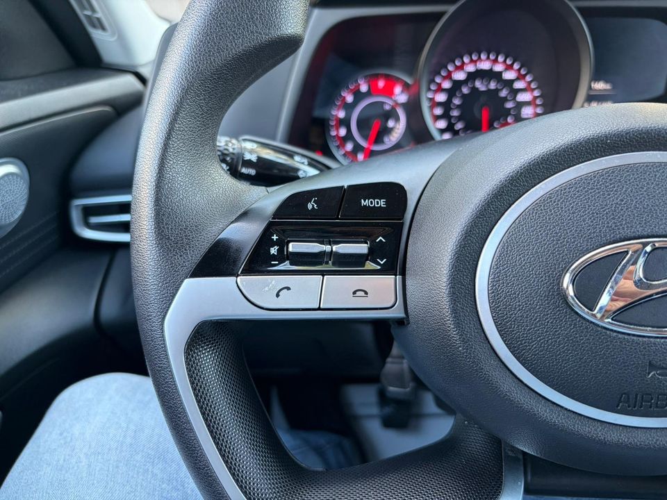 Hyundai Elantra 2022 - Image 10