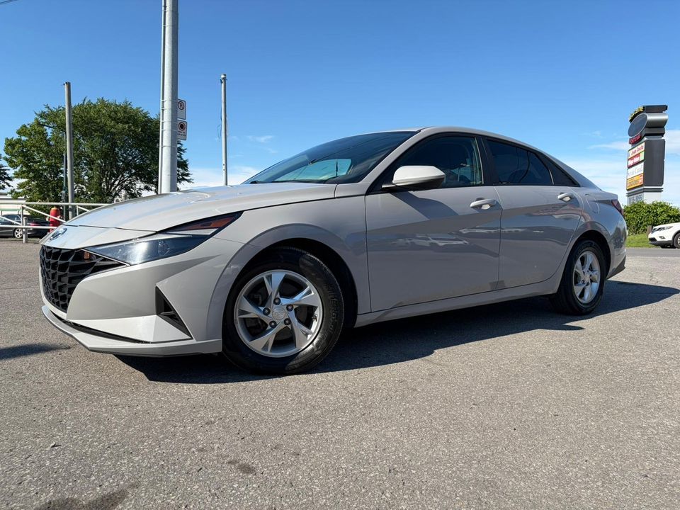 Hyundai Elantra 2022 - Image 1