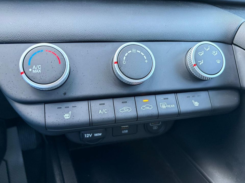 Hyundai Elantra 2022 - Image 15