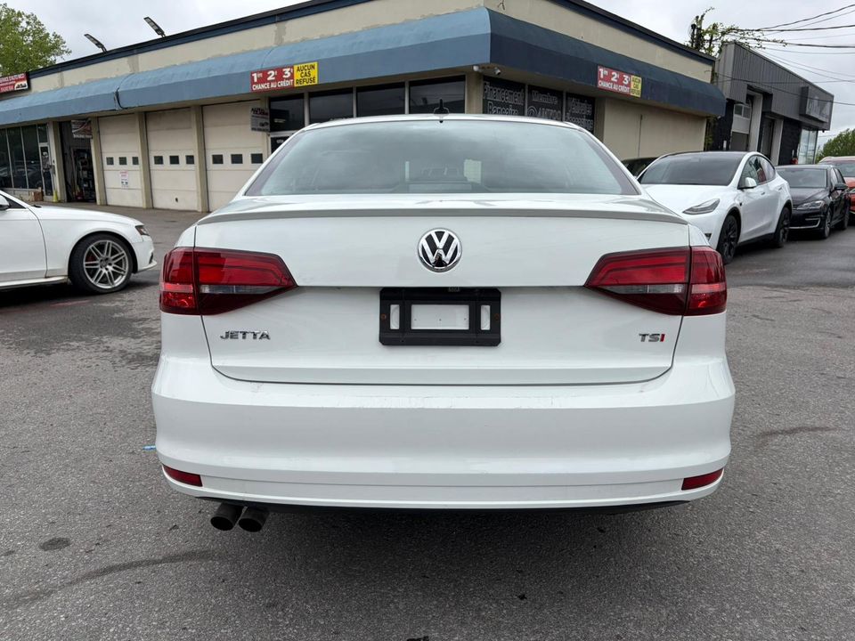 Volkswagen Jetta 2017 - Image 5