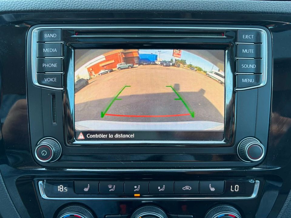 Volkswagen Jetta 2017 - Image 14