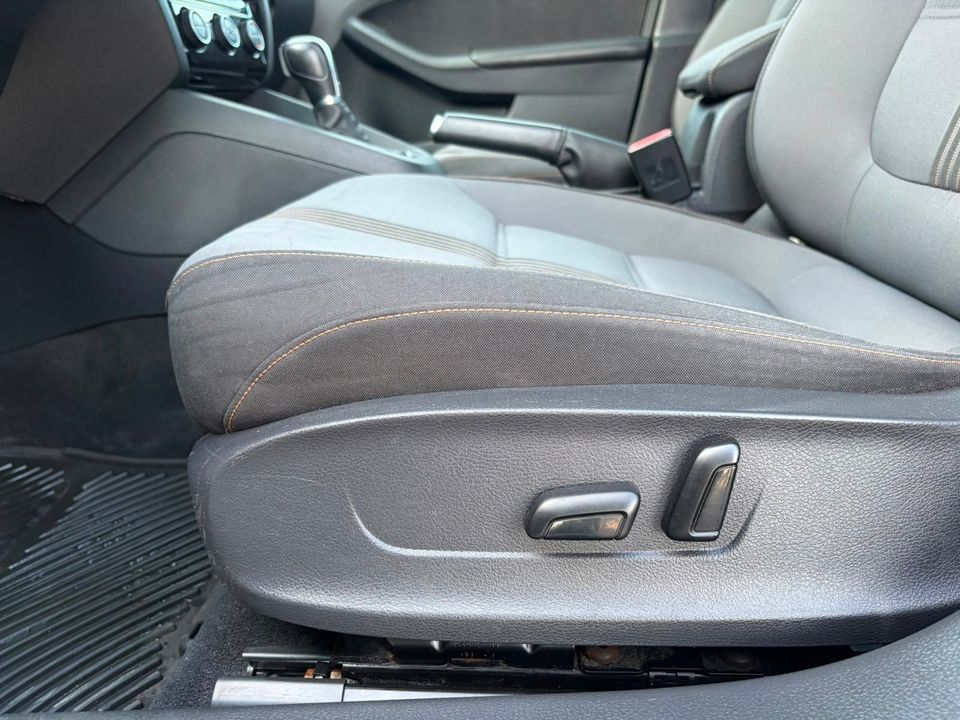 Volkswagen Jetta 2017 - Image 15