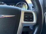 Chrysler Town - Country 2016 - Thumbnail 12
