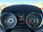 Chrysler Town - Country 2016 - Thumbnail 11