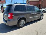 Chrysler Town - Country 2016 - Thumbnail 4