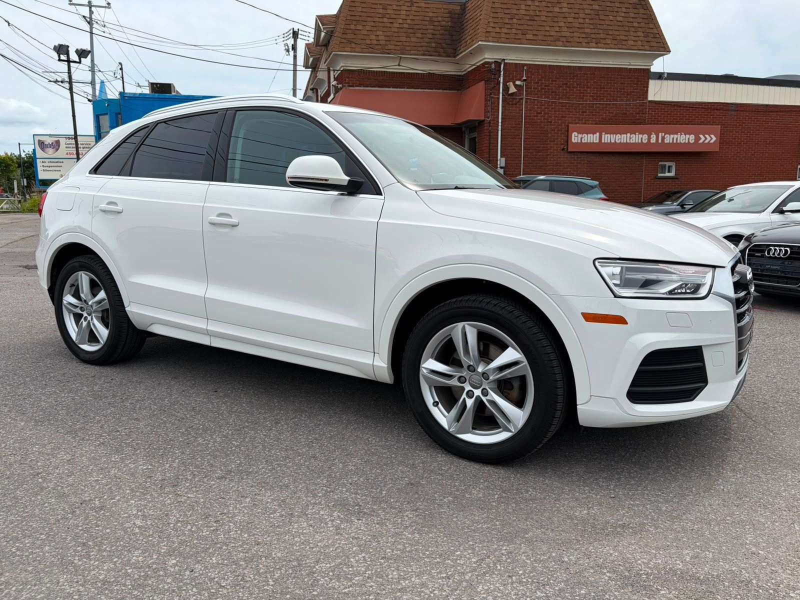 Audi Q3 2016 - Thumbnail 3