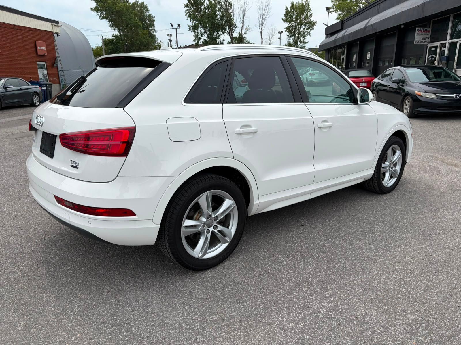 Audi Q3 2016 - Thumbnail 4